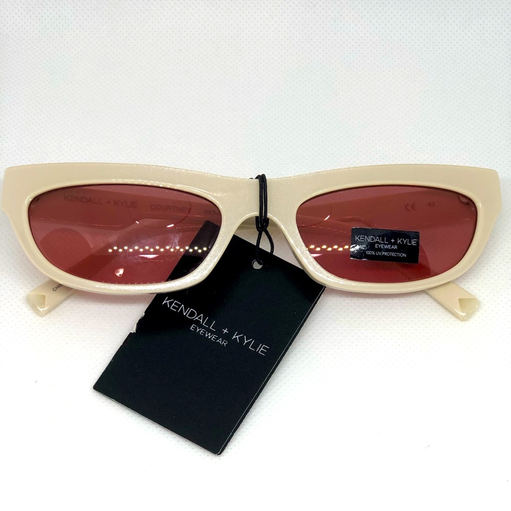 KENDALL + KYLIE Courtney Sunglasses